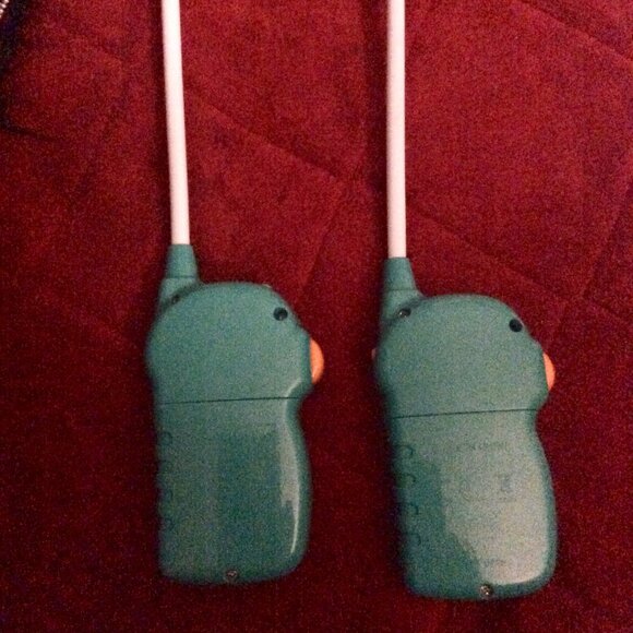 Picasso Tiles Kids Walkie Talkie Set - Picture 2 of 6